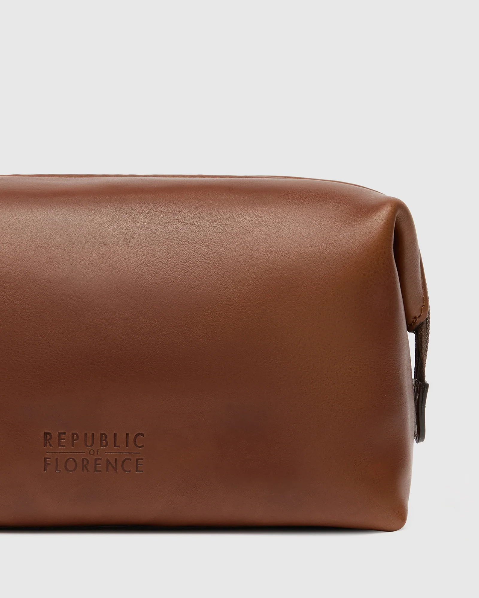 Grand Dopp Kit Earth - Leather Toiletry Bag - Image 4
