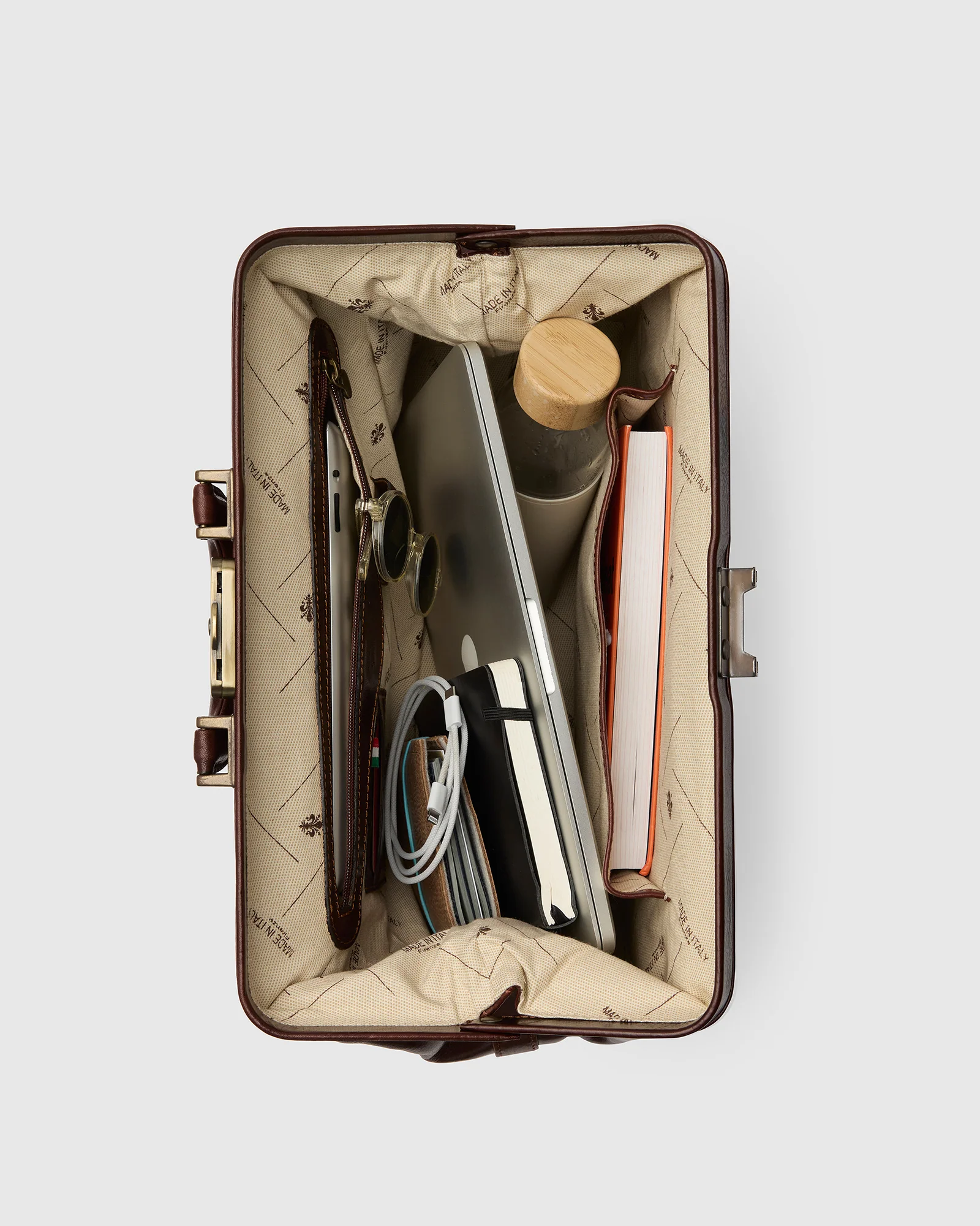 Hippocrates Terra - Leather Doctor Bag - Image 7