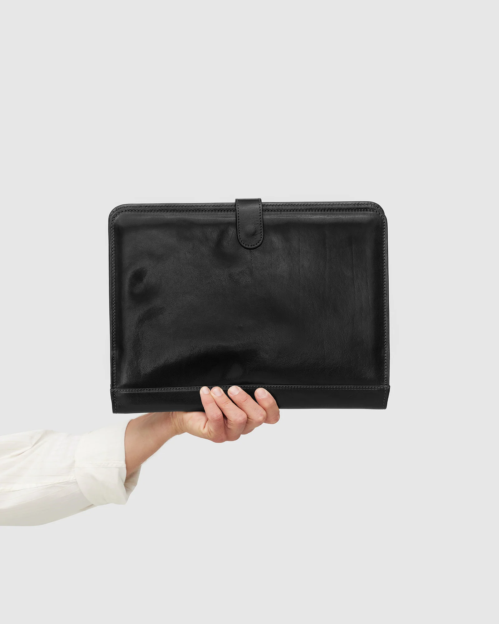 Imperial Jet - Clip-On Leather Compendium - Image 3