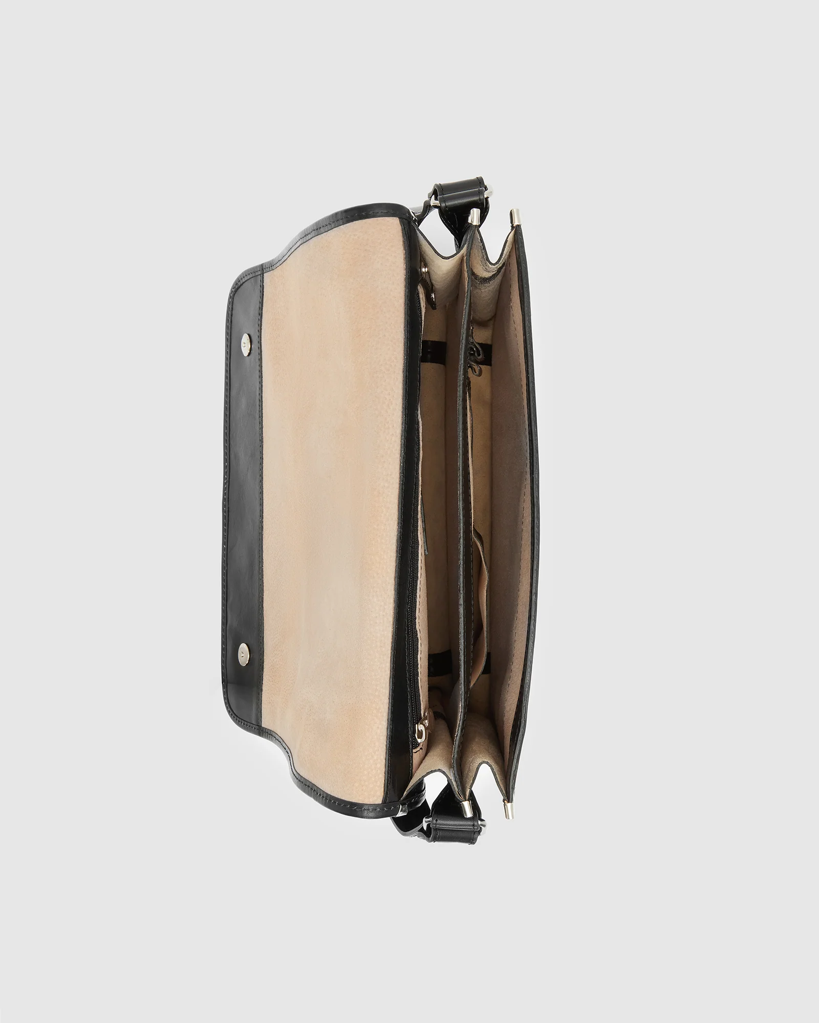 Nero Jet - 15" Leather Messenger Bag - Image 6