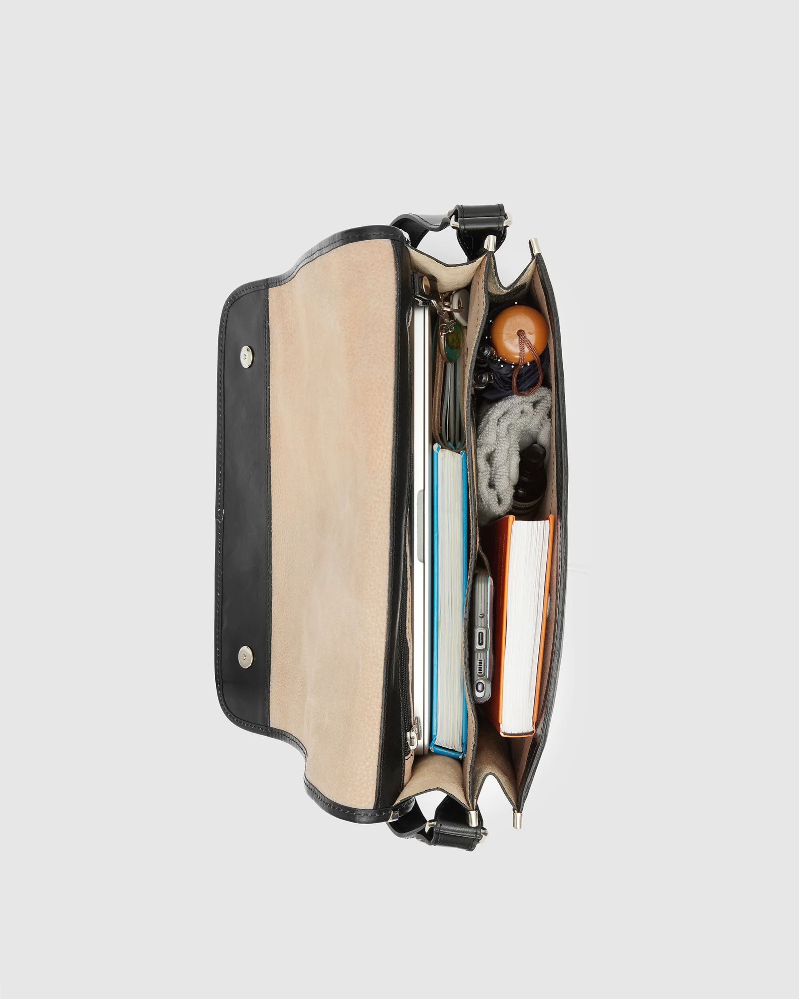 Nero Jet - 15" Leather Messenger Bag - Image 7