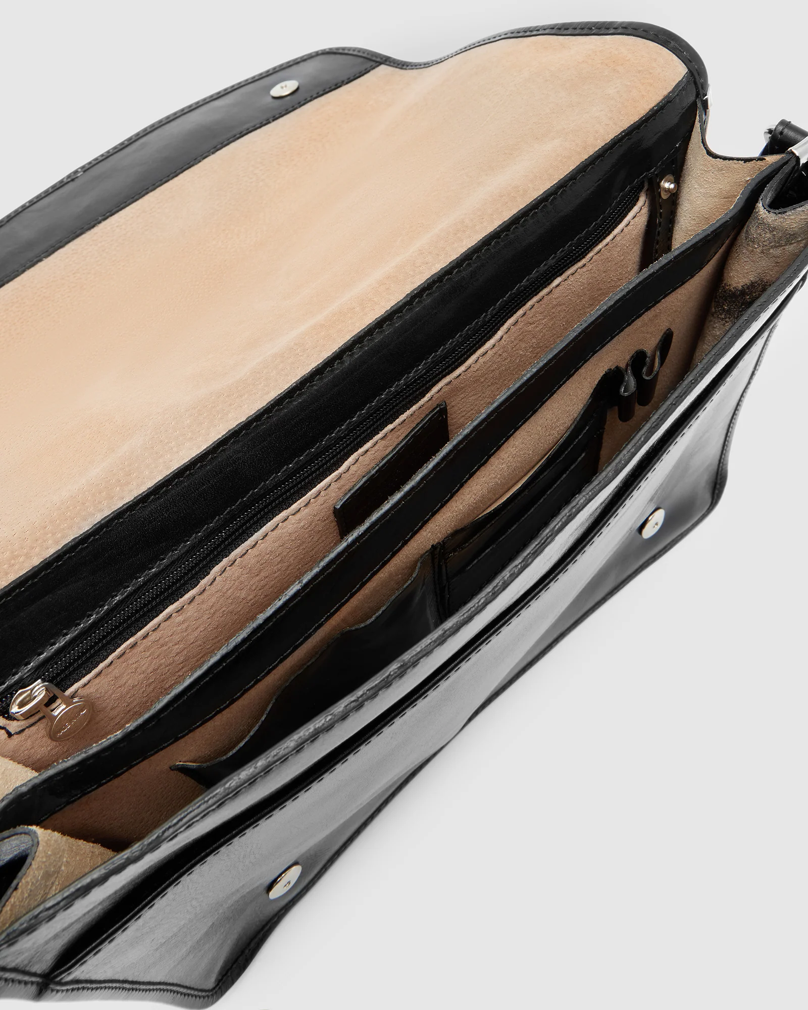 Nero Jet - 15" Leather Messenger Bag - Image 8