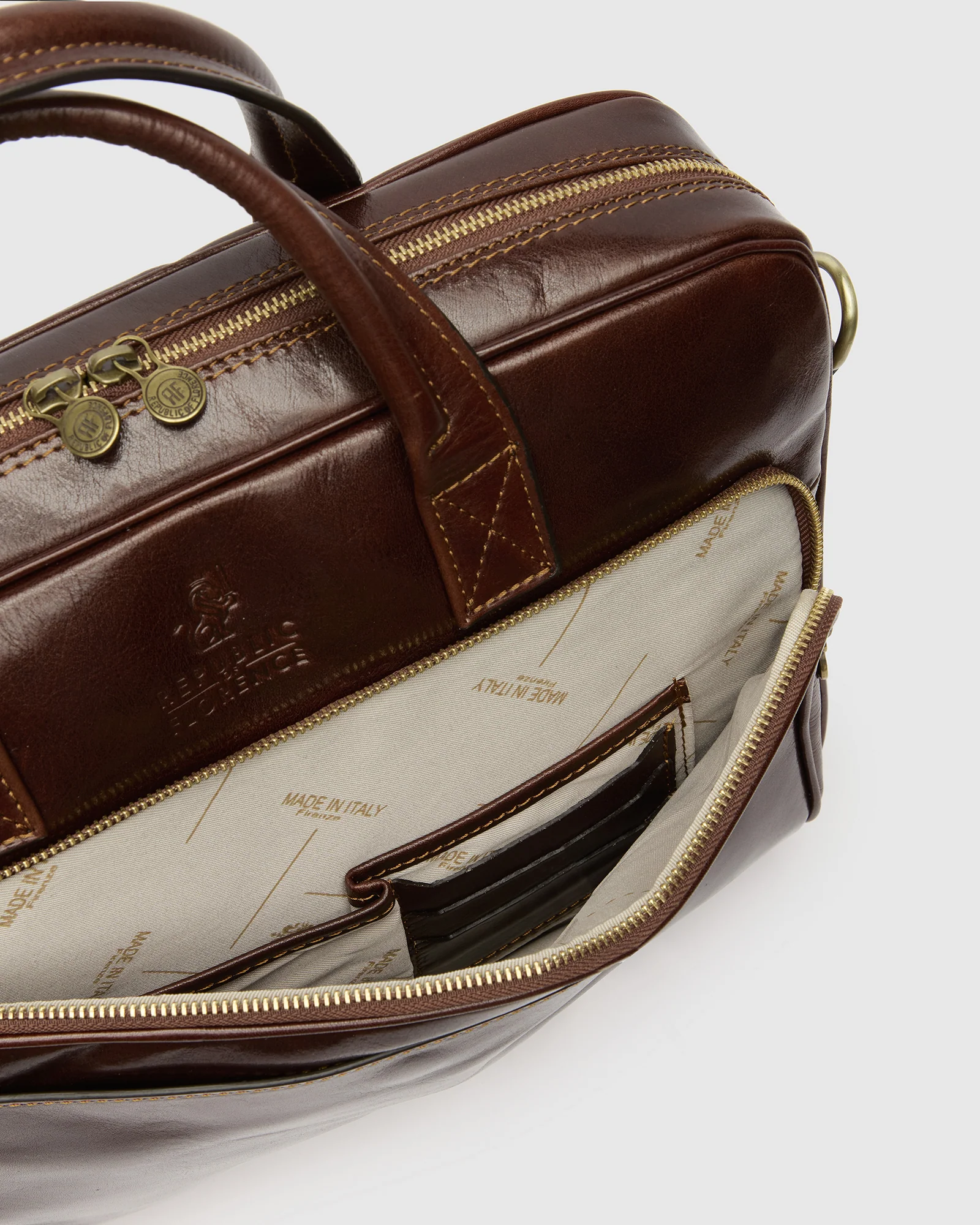 Pretoria Terra - 15" Leather Laptop Briefcase - Image 9